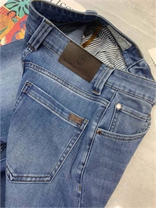 Джинсы  BRUNELLO CUCINELLI 133736