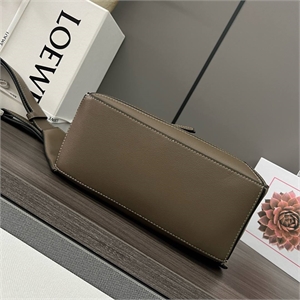 Нагрудная сумка Loewe 133840 - фото 228716 Нагрудная сумка Loewe 133840 - фото 228716
