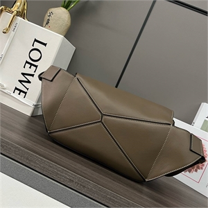 Нагрудная сумка Loewe 133840 - фото 228717 Нагрудная сумка Loewe 133840 - фото 228717