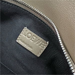 Нагрудная сумка Loewe 133840 - фото 228723 Нагрудная сумка Loewe 133840 - фото 228723