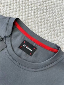 Футболка KITON 133930 - фото 229252 Футболка KITON 133930 - фото 229252