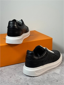 Кроссовки LV 133982 - фото 229619 Кроссовки LV 133982 - фото 229619