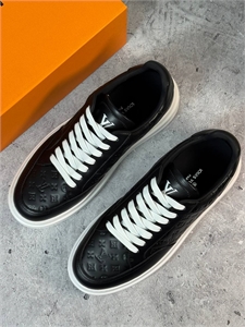 Кроссовки LV 133982 - фото 229620 Кроссовки LV 133982 - фото 229620