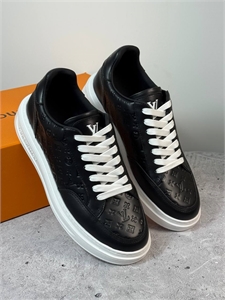 Кроссовки LV 133982 - фото 229621 Кроссовки LV 133982 - фото 229621