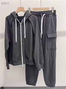 Спортивный костюм 134039