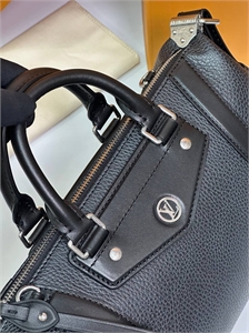 Сумка LOUIS VUITTON 134676