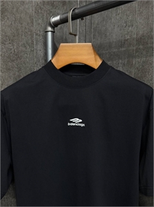 Футболка Balenciaga 134680 - фото 234047 Футболка Balenciaga 134680 - фото 234047