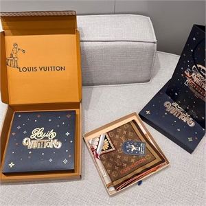 Платок LOUIS VUITTON 134915_8E03D