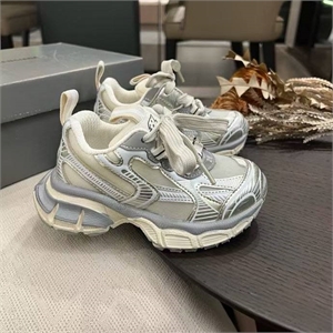 Кроссовки Balenciaga 135063 - фото 236373 Кроссовки Balenciaga 135063 - фото 236373
