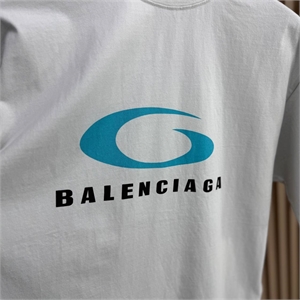 Футболка BALENCIAGA 135152 - фото 237056 Футболка BALENCIAGA 135152 - фото 237056