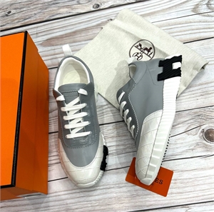 Кроссовки  HERMES 135300 - фото 237926 Кроссовки  HERMES 135300 - фото 237926