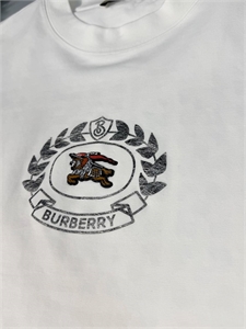Футболка BURBERRY 135757 - фото 240070 Футболка BURBERRY 135757 - фото 240070
