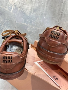 Кроссовки MIU MIU 135979 - фото 241367 Кроссовки MIU MIU 135979 - фото 241367