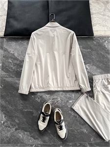 Прогулочный костюм PRADA 136203