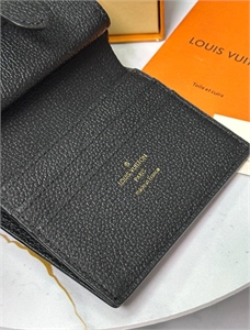 Кошелёк LOUIS VUITTON 136557