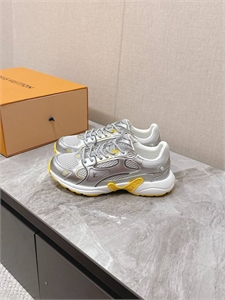 Кроссовки LOUIS VUITTON 137251 - фото 248327 Кроссовки LOUIS VUITTON 137251 - фото 248327