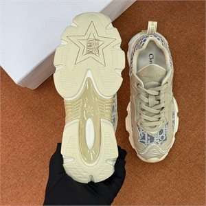 Кроссовки DIOR 138034 - фото 251678 Кроссовки DIOR 138034 - фото 251678