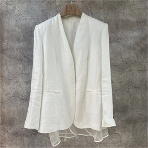 Костюм BRUNELLO CUCINELLI 138483 - фото 254393 Костюм BRUNELLO CUCINELLI 138483 - фото 254393