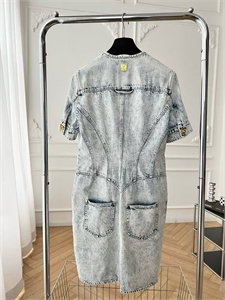 Платье Schiaparelli 138499 - фото 254512 Платье Schiaparelli 138499 - фото 254512