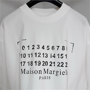 Футболка MAISON MARGIELA 138846 - фото 256696 Футболка MAISON MARGIELA 138846 - фото 256696