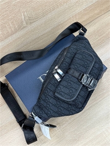 Сумка DIOR 139438 - фото 259328 Сумка DIOR 139438 - фото 259328