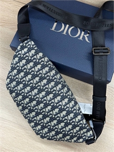 Сумка DIOR 139439 - фото 259338 Сумка DIOR 139439 - фото 259338