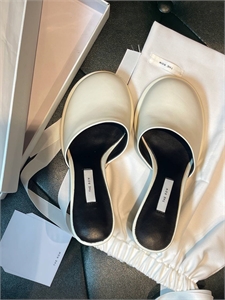 Мюли THE ROW 139560 - фото 260062 Мюли THE ROW 139560 - фото 260062