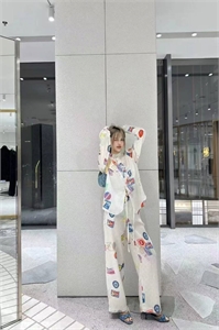 Костюм LOUIS VUITTON 140848 - фото 266520