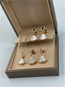 Кулон BVLGARI Круглой формы 141351