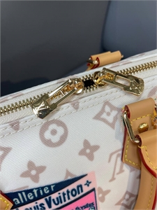 Сумка  LOUIS VUITTON 143627