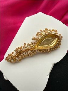 Брошь Schiaparelli 143648