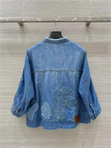 Куртка ERMANO SCERVINO 143705 - фото 279263 Куртка ERMANO SCERVINO 143705 - фото 279263