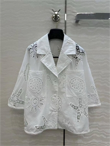 Костюм VALENTINO 143728