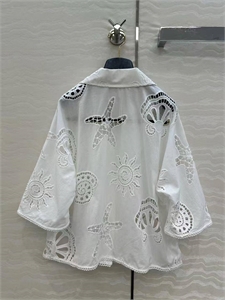 Костюм VALENTINO 143728