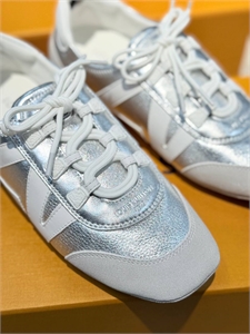 Кроссовки LOUIS VUITTON 143881