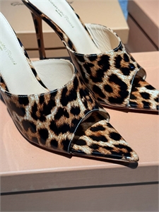 Босоножки GIANVITO ROSSI 143902 - фото 280198 Босоножки GIANVITO ROSSI 143902 - фото 280198