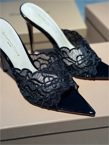 Босоножки GIANVITO ROSSI 143905 - фото 280215 Босоножки GIANVITO ROSSI 143905 - фото 280215