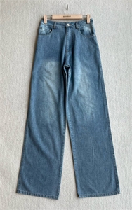 Джинсы MIU MIU 143936