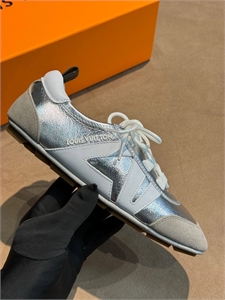 Кроссовки LOUIS VUITTON 143881