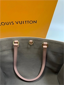 Сумка  LOUIS VUITTON 144440