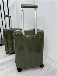 Чемодан RIMOWA 144955 - фото 286017 Чемодан RIMOWA 144955 - фото 286017