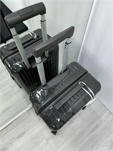 Чемодан RIMOWA 144958 - фото 286040 Чемодан RIMOWA 144958 - фото 286040