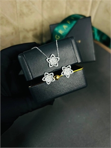 Серьги GRAFF 145261