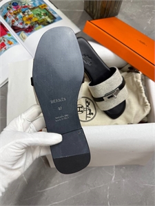 Тапочки HERMES 145459