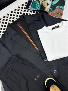 Прогулочный костюм LP 145611 - фото 290336