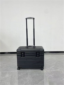 Чемодан RIMOWA 145766 - фото 291297 Чемодан RIMOWA 145766 - фото 291297