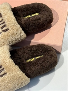 Тапочки MIU MIU 146114 - фото 293067 Тапочки MIU MIU 146114 - фото 293067