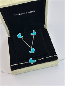 Серьги Van Cleef 146444 - фото 295011 Серьги Van Cleef 146444 - фото 295011