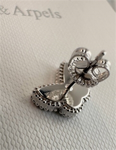 Серьги Van Cleef 146444 - фото 295014 Серьги Van Cleef 146444 - фото 295014