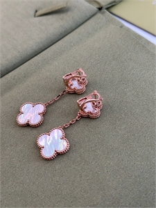 Серьги Van Cleef 2 мотива 146457 - фото 295108 Серьги Van Cleef 2 мотива 146457 - фото 295108